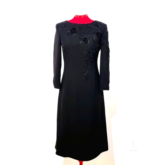 VINTAGE ARMANI COLLEZIONI BEADED BLACK DRESS SIZE 4 Made in Italy 🇮🇹 ♥️ - Picture 1 of 11